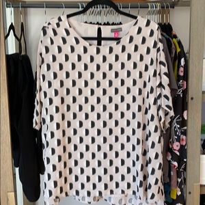 Vince Camuto pink and black top 1X